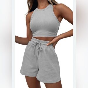 AMAZON Basics Gray Ribbed Set